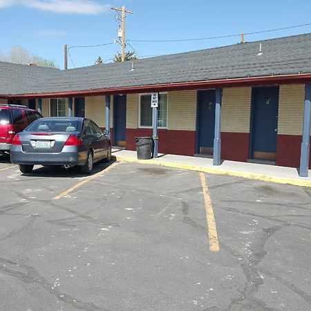 Travelers Motel Elko Bagian luar foto